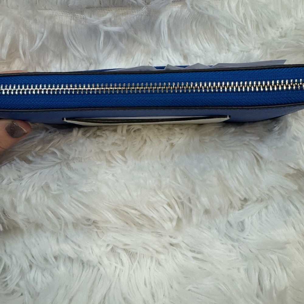 Gorgeous Vibrant Blue Michael Kors Continental Full Zip Wallet NWT - Picture 8 of 12